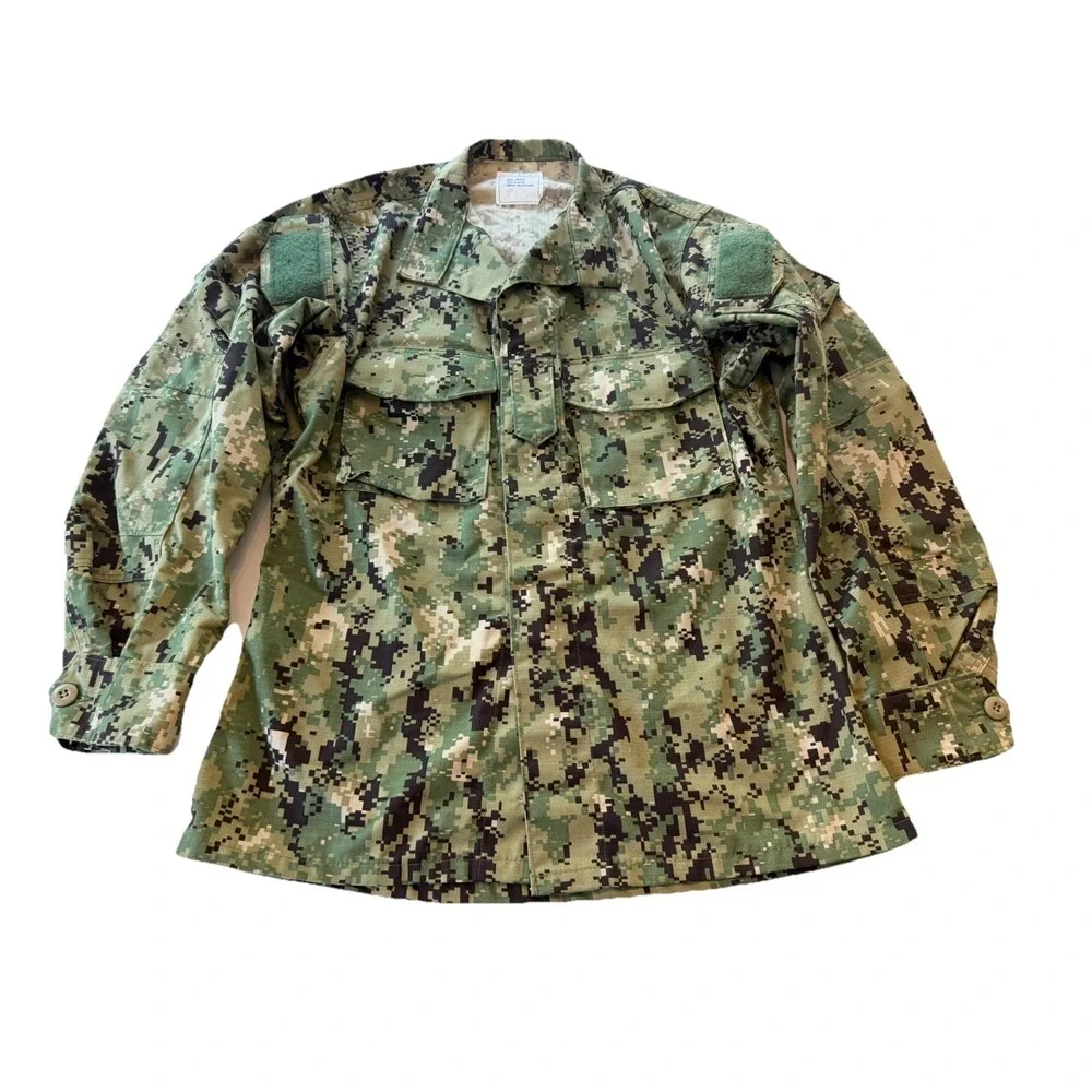 U.S. Navy Blouse Mens Small Working Uniform Type III NWU Seals Military Camo